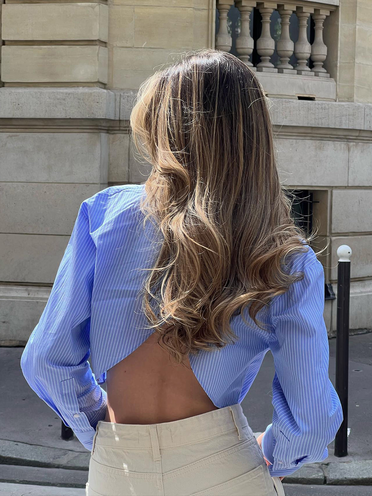 Rosalie™ | Crop-Bluse In Hellblau – Modern und Chic