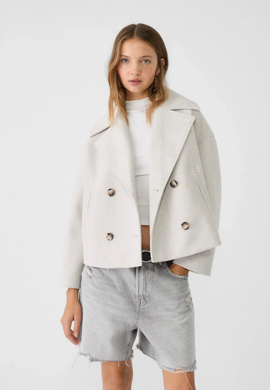 Elara™ | Chice kurze Jacke mit doppelreihiger Knopfleiste